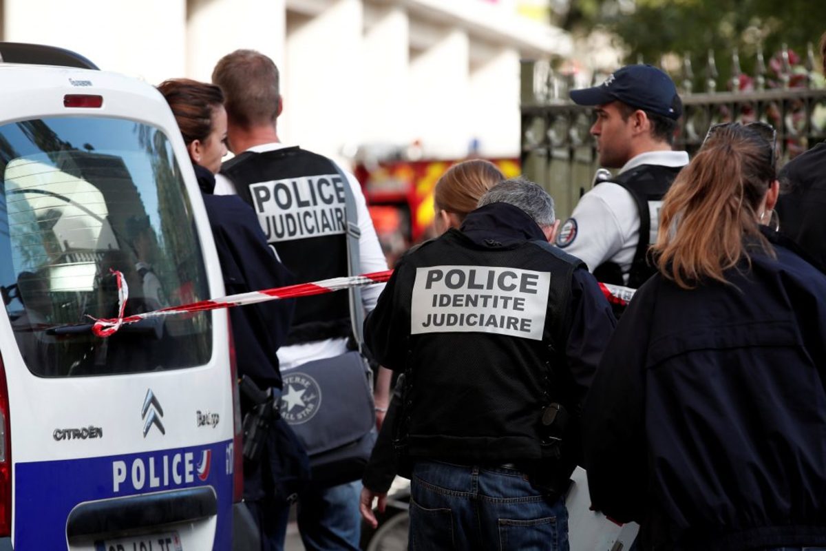 Επίθεση στο Παρίσι: ”Θα πληρώσουν όσοι ευθύνονται” διαμηνύει η κυβέρνηση