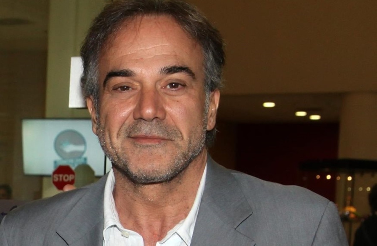 Ο Παύλος Ευαγγελόπουλος με μαγιό εντυπωσιάζει στα 55 του!