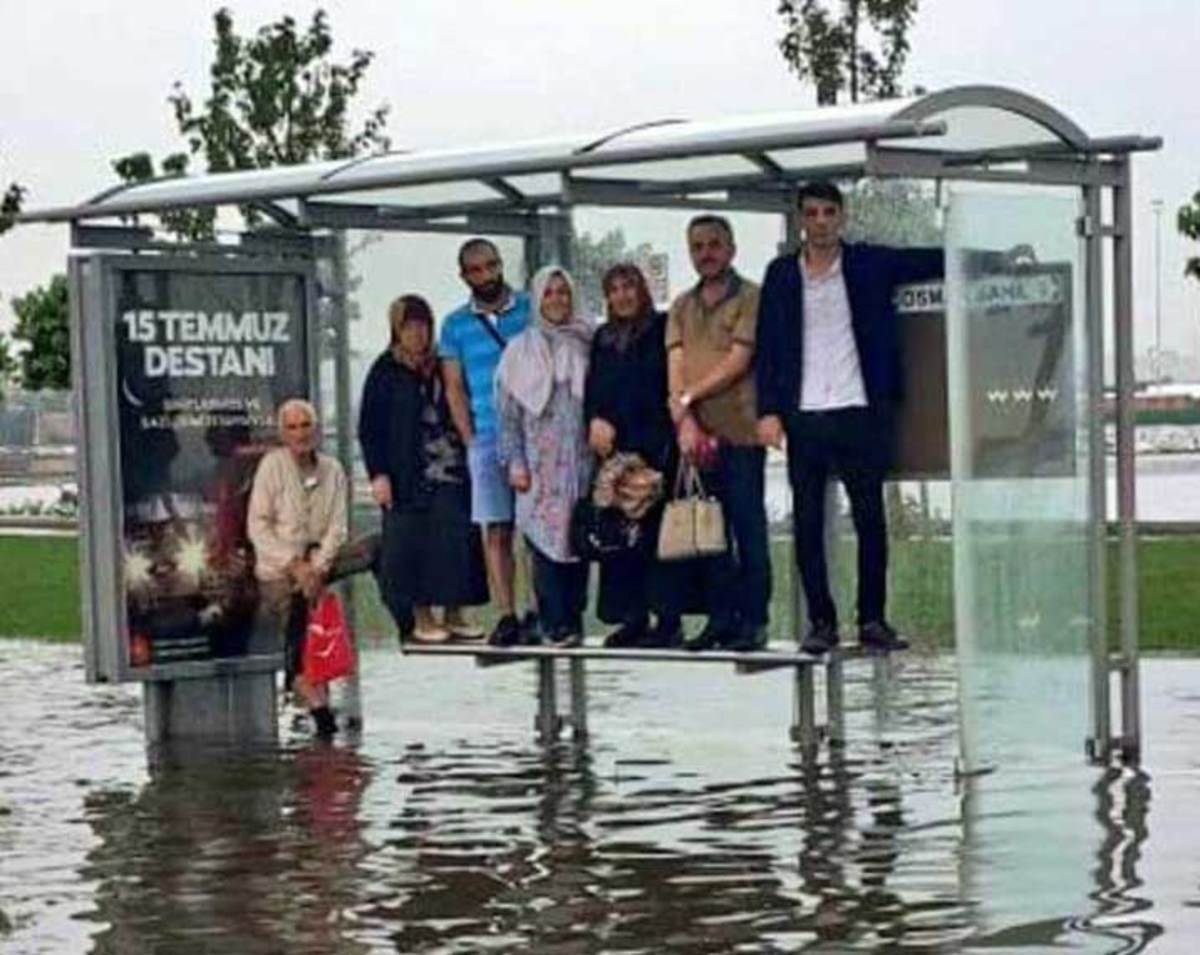 Εικόνες απόλυτου χάους από την Μέδουσα στην Κωνσταντινούπολη! [pics, vid]