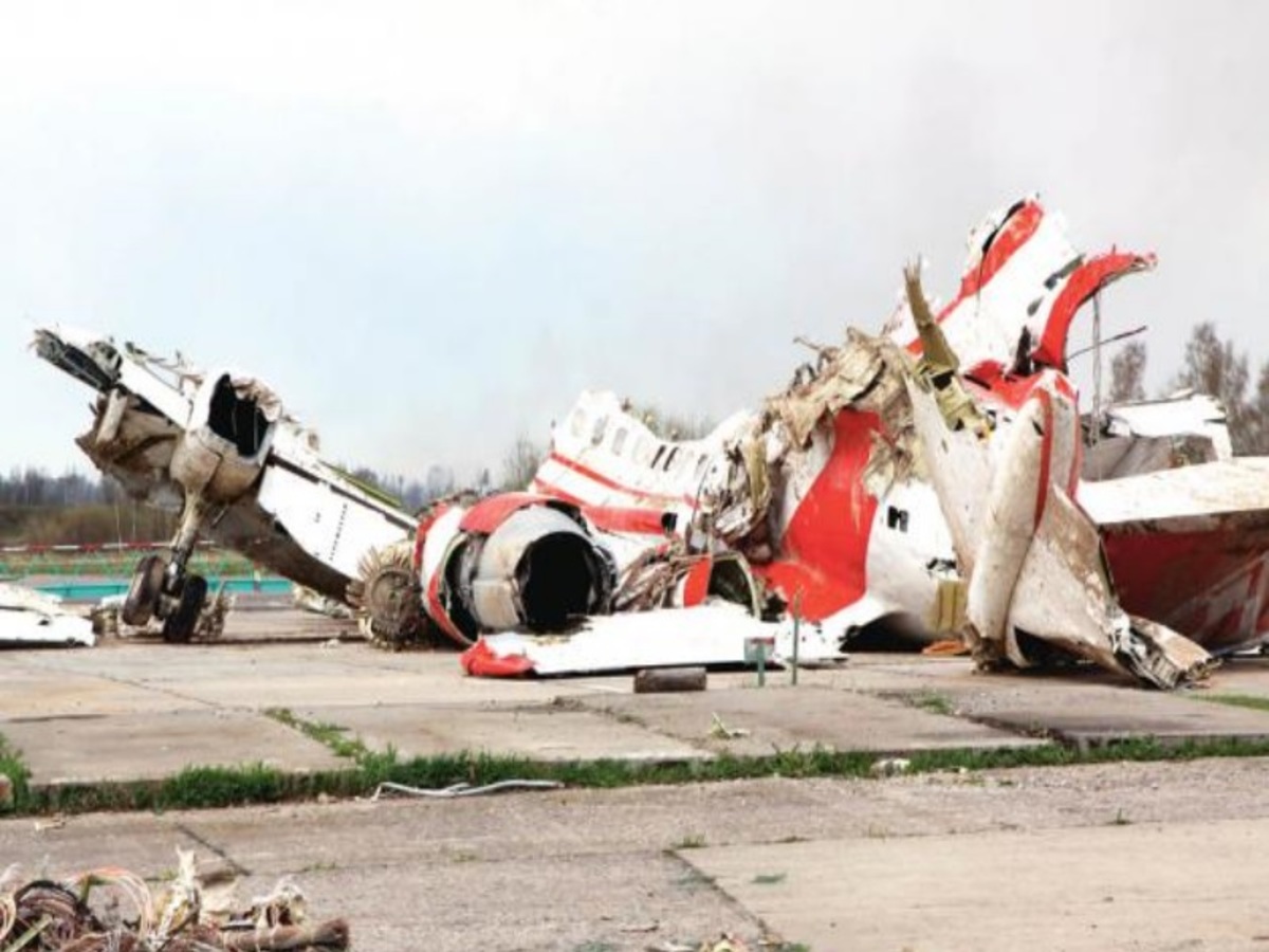 “Ίχνη έκρηξης” στα συντρίμμια του πολωνικού προεδρικού αεροσκάφους