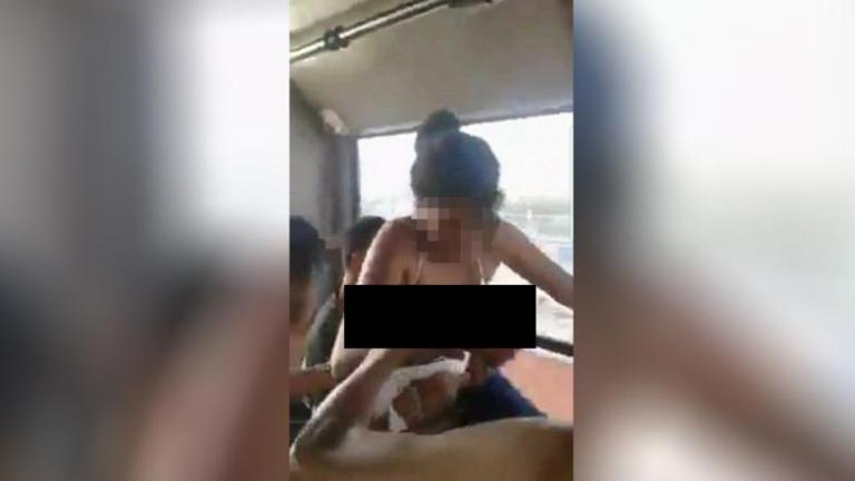 Οργή! Της επιτέθηκαν σεξουαλικά μέσα σε λεωφορείο – Κατέγραψαν σε video τα πάντα
