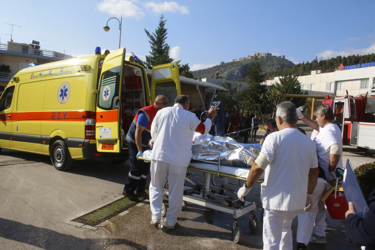 Ρέθυμνο: Τρόμος σε παραλία – Της έπεσε στο κεφάλι “αδέσποτο”… σίδερο!