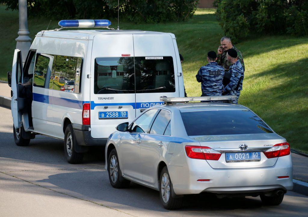 Ρωσία: Επίθεση με μαχαίρια σε αστυνομικούς – Τουλάχιστον 3 νεκροί