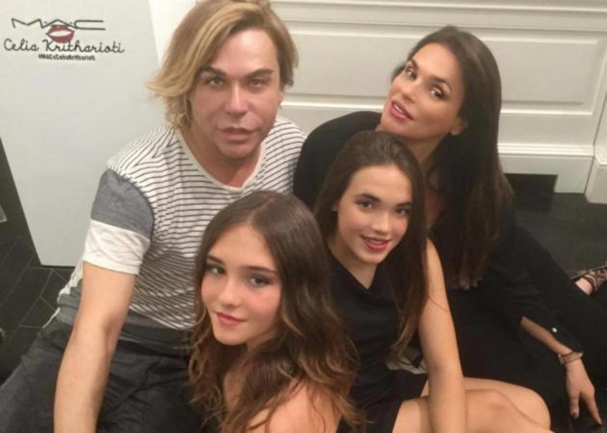 Σήλια Κριθαριώτη: Οι δυο κόρες της  σε φωτογράφιση στο ατελιέ της! Backstage φωτογραφίες