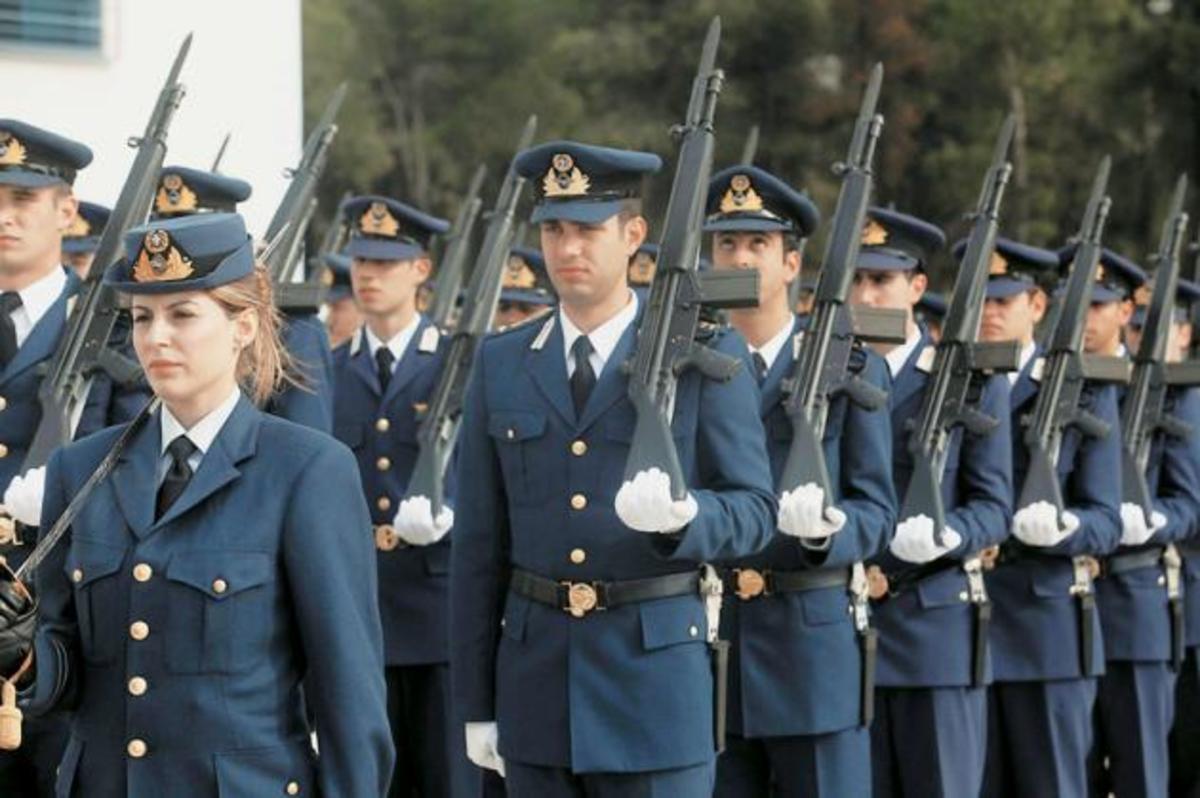 Στρατιωτικές Σχολες: Μέχρι πότε υποβάλουν τα δικαιολογητικά τους οι Έλληνες του Εξωτερικού για τις Προκαταρκτικές εξετάσεις