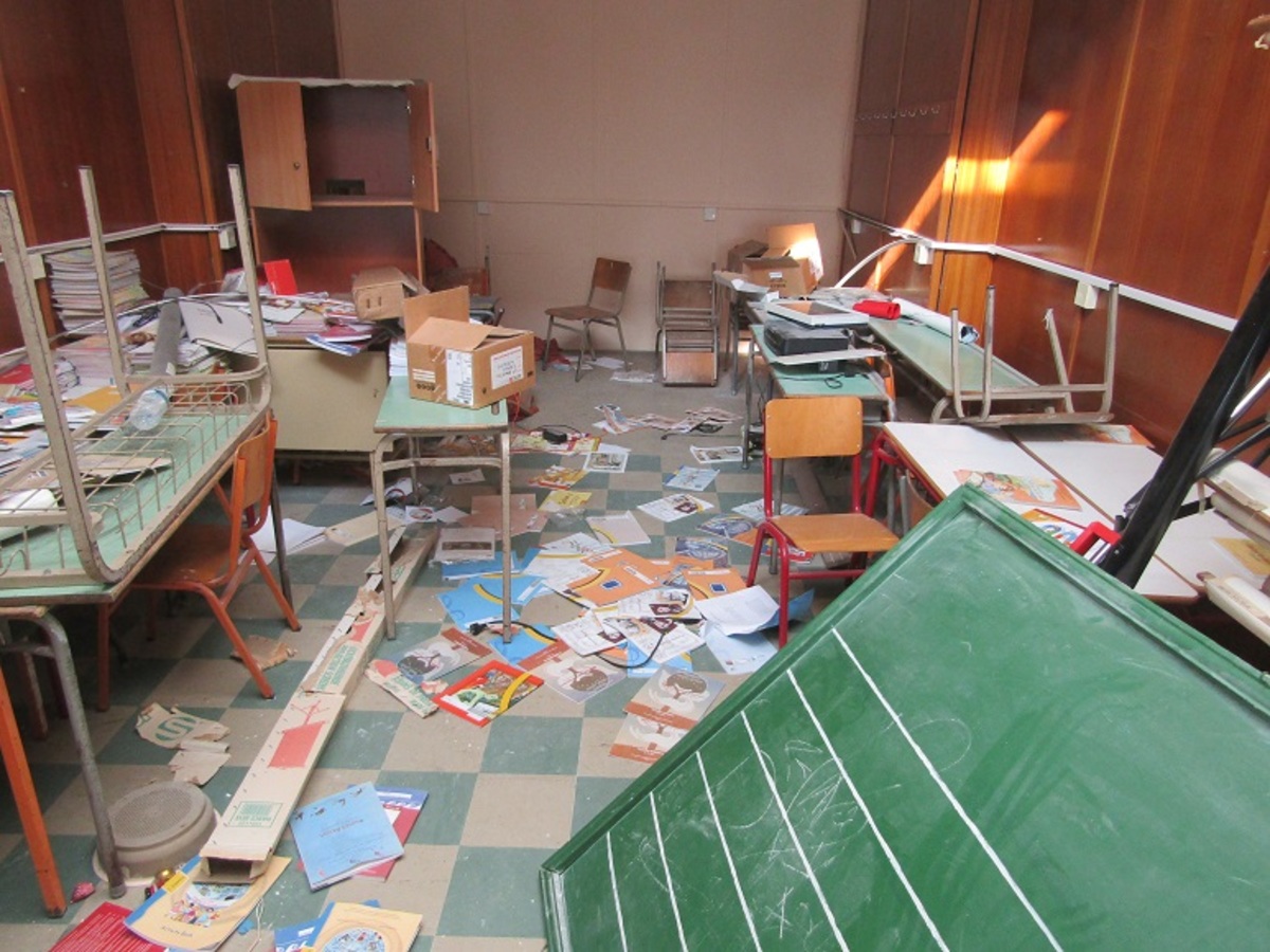 Αγρίνιο: Διέλυσαν το σχολείο και πριν φύγουν αφόδευσαν στις τάξεις – Αποκαλυπτικές εικόνες [pics]
