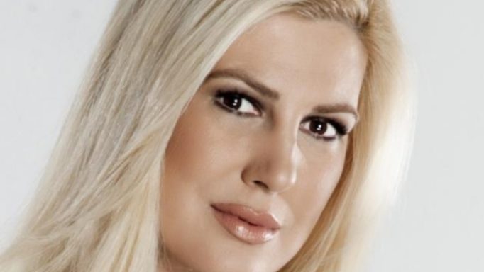 Η Ράνια Θρασκιά δηλώνει μετά τον χωρισμό: “Σκληρό καλοκαίρι”