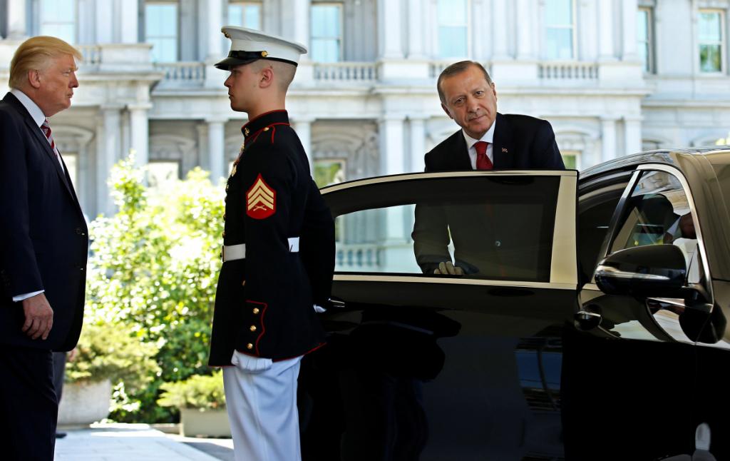 “Χαστούκι” Τραμπ στον Ερντογάν! “Σταμάτα τις απειλές” για την κυπριακή ΑΟΖ