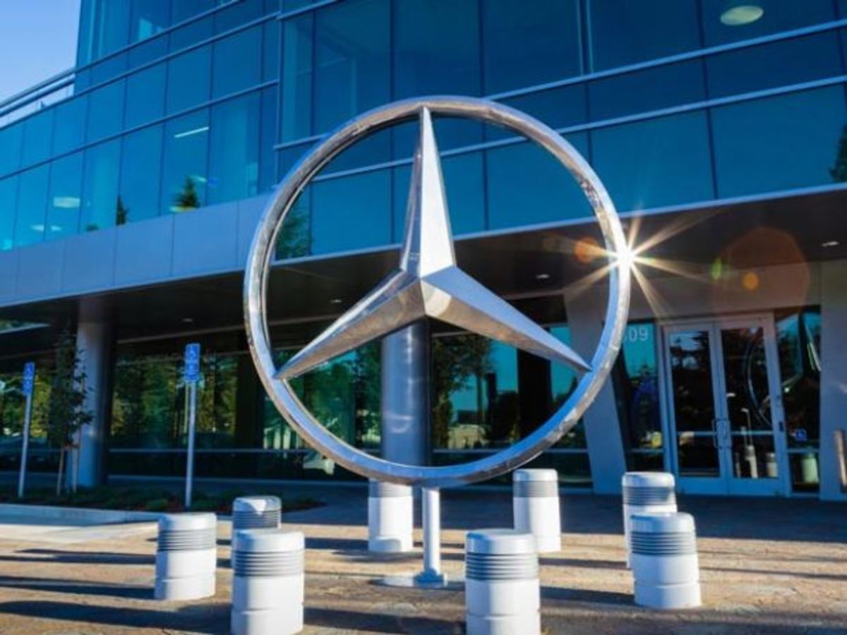 H Daimler αλλάζει λογισμικό σε 3+ εκατ. ντίζελ αυτοκίνητα