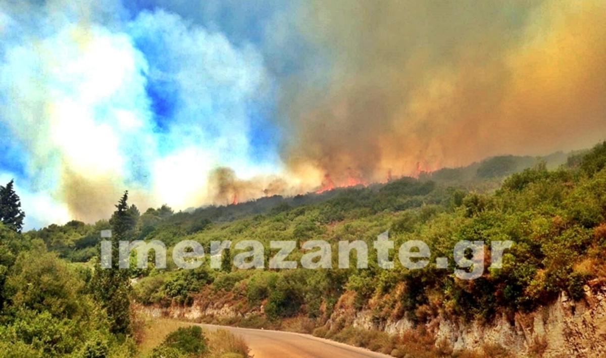 Καίγεται απ’ άκρη σ’ άκρη η Ζάκυνθος – Πάνω από δέκα φωτιές στο νησί