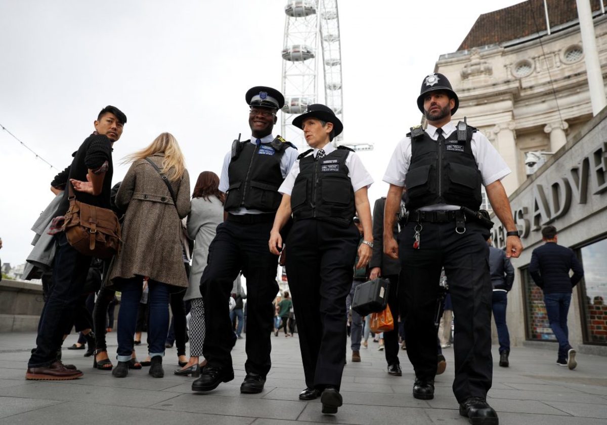 Τρομοκρατικό χτύπημα – Λονδίνο: Ντου των αστυνομικών σε “ύποπτο” σπίτι
