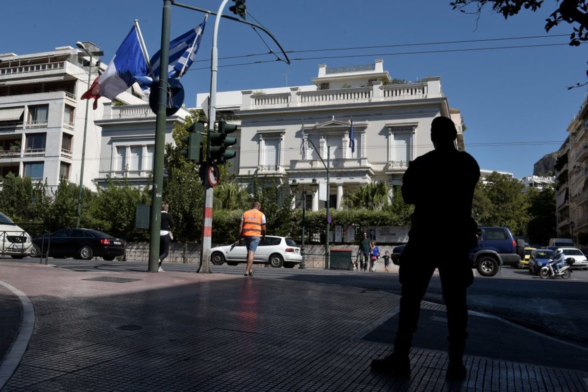 Επίσκεψη Μακρόν