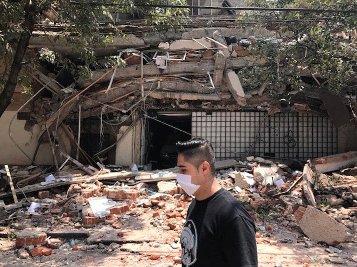 Σεισμός 7,1 ρίχτερ στο Μεξικό – Χιλιάδες κάτοικοι στους δρόμους