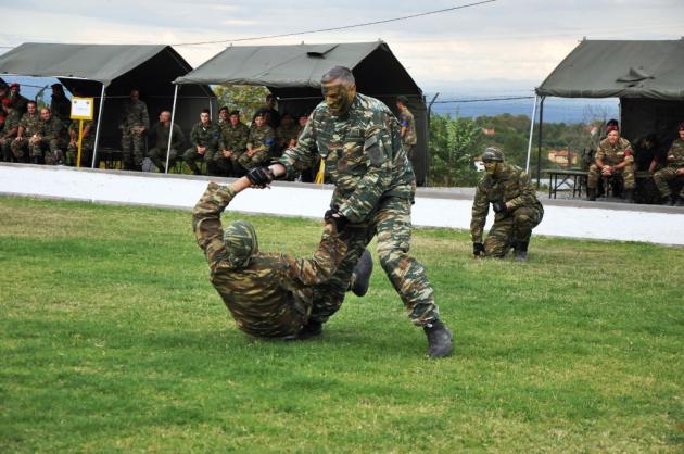 Στρατιωτικοί Αγώνες: Μηχανοκίνητοι εναντίον Καταδρομέων με το βλέμμα στο τρόπαιο [pics]
