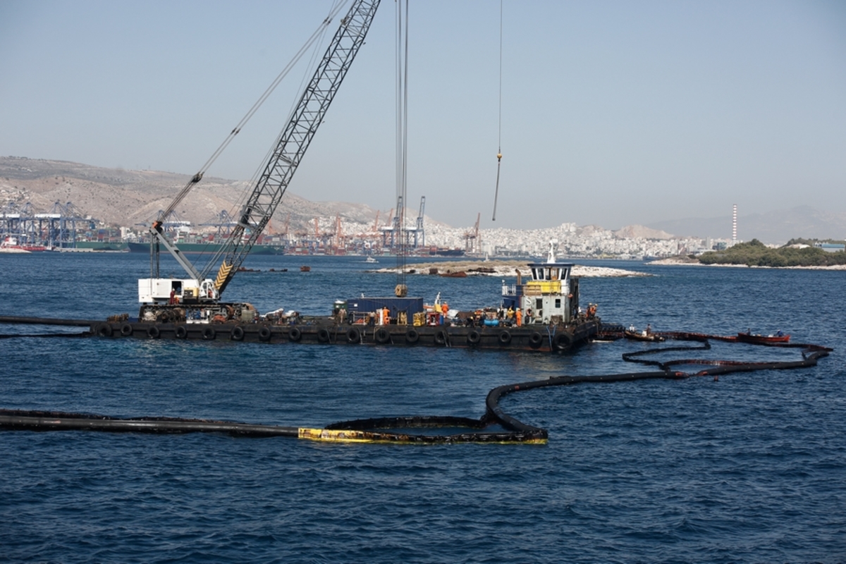 Αναβολή στη δίκη για το δεξαμενόπλοιο Lassea – Ελεύθεροι οι δύο ναυτικοί