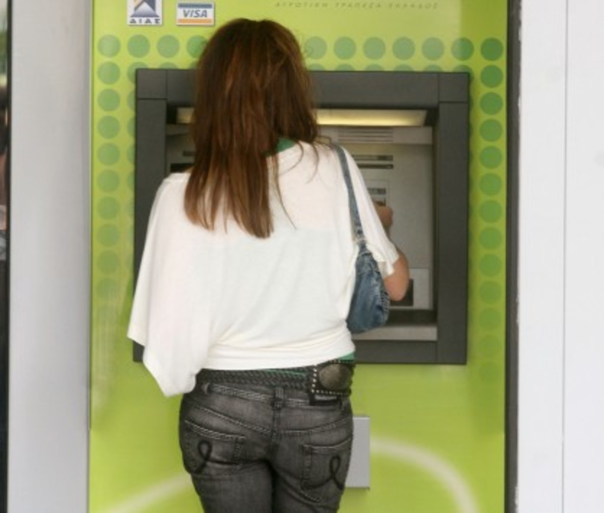 Θεσσαλονίκη: Το τραπεζικό της υπόλοιπο μειώθηκε κατά 1.100 ευρώ – Το μεγάλο λάθος της γυναίκας!