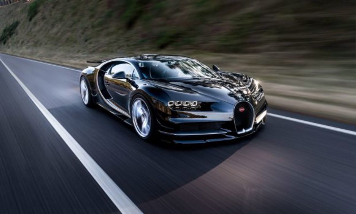 Δείτε την εντυπωσιακή Bugatti Chiron να πιάνει τα 400 km/h σε μόλις 32” [vid]