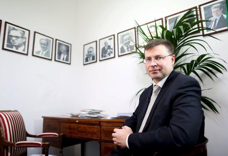 Ντομπρόβσκις: "Παγώνει" τις προσδοκίες του Τσακαλώτου - Ανοιχτό το ενδεχόμενο για νέα μέτρα