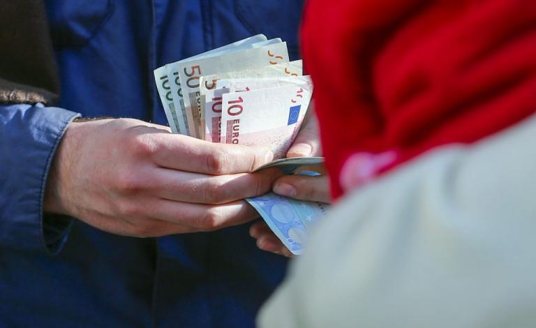 Ρεκόρ απλήρωτων φόρων τον Ιούλιο – Οι οφειλές προς το Δημόσιο αυξήθηκαν κατά 2 δισεκατομμύρια ευρώ