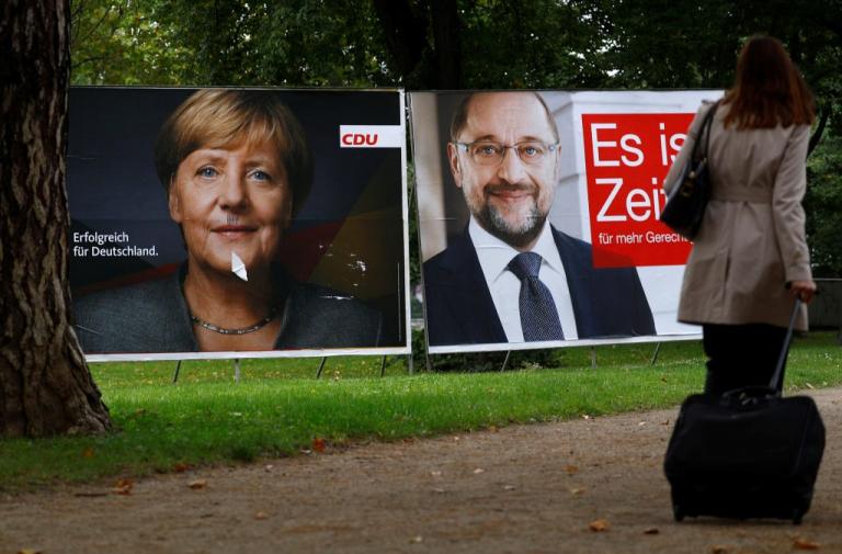 Γερμανικές εκλογές: Αποφασίζουν για κυβέρνηση εκατομμύρια πολίτες – Με “κομμένη” ανάσα παρακολουθεί η Ε.Ε