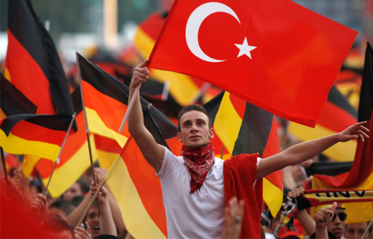 Γερμανικές εκλογές: “Μήνυμα” της τουρκικής κοινότητας στον Ερντογάν – “Θα αποφασίσουμε μόνοι μας”