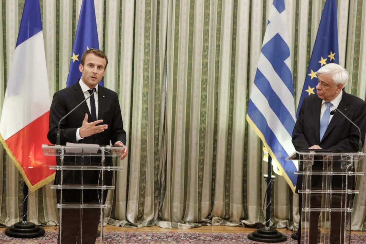 Μακρόν: Θα συνεχίσουμε να υπερασπιζόμαστε την Ελλάδα – Να βάλουμε τέλος στον “εμφύλιο” στην Ευρωζώνη