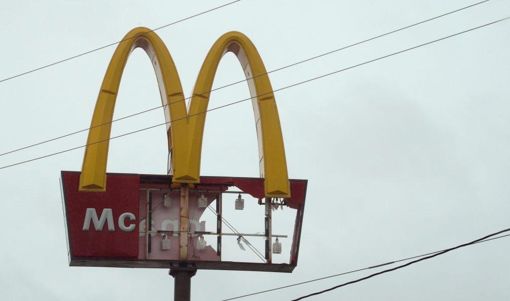 Απεργία στα McDonald’s για πρώτη φορά στα χρονικά!