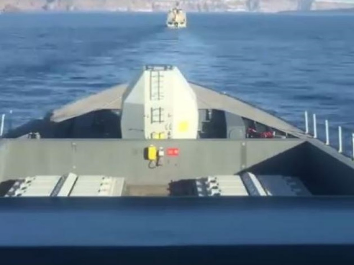 Βρετανικό πολεμικό “εγκλωβίζει” την Φρεγάτα “ΣΑΛΑΜΙΣ”! [vid]