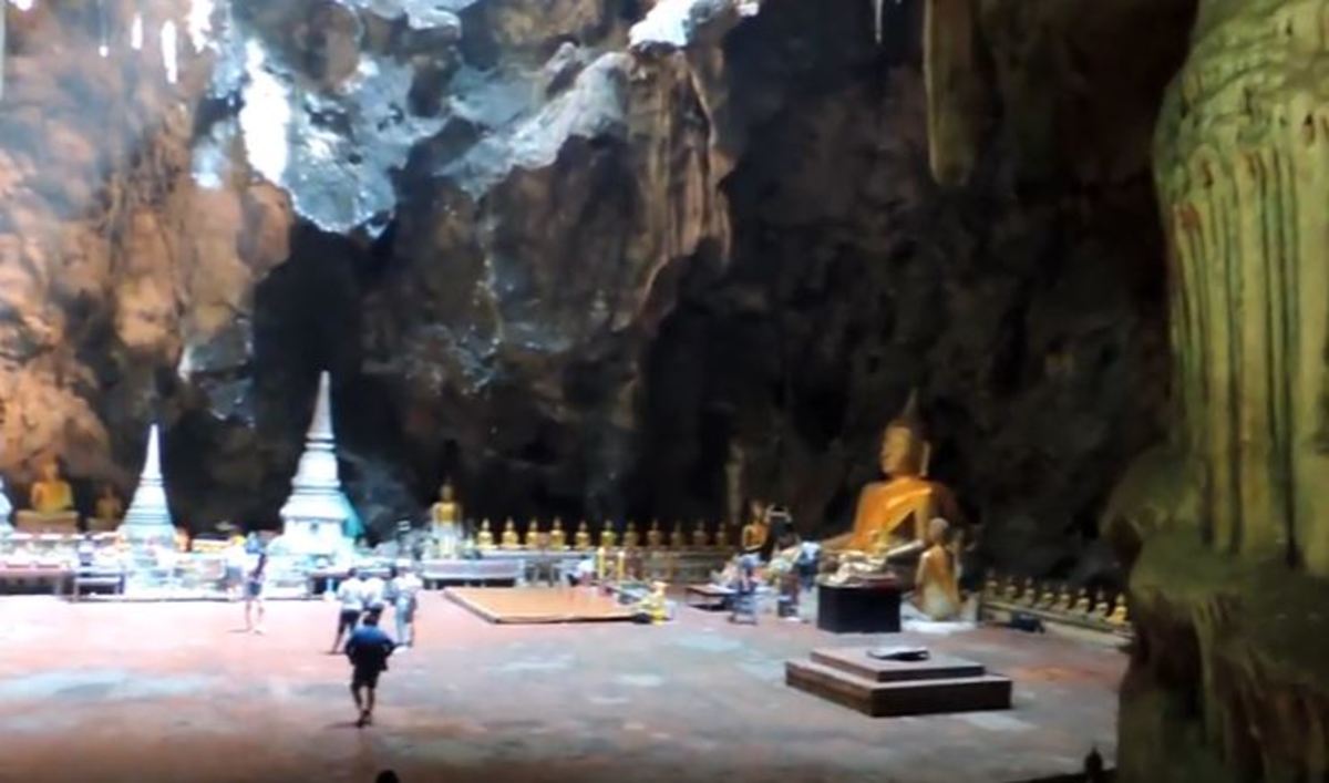 Μέσα στο πιο μαγευτικό σπήλαιο της Ταϊλάνδης