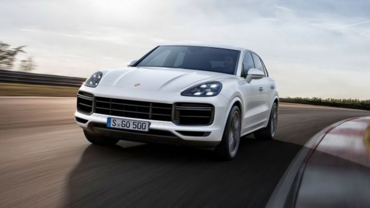 Ακόμα πιο εκρηκτική η νέα Porsche Cayenne Turbo [vid]