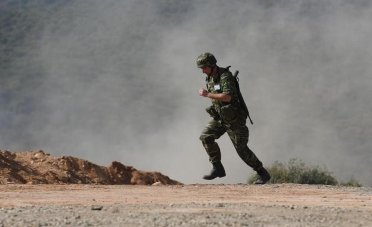 Συντάξεις Οκτωβρίου:  Εφαρμόζεται το όριο για τις ΕΔ και ΣΑ – Τι θα γίνει με τα αναδρομικά