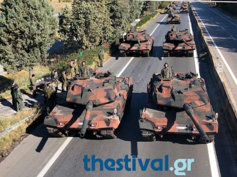 Θεσσαλονίκη: Η πρόβα για τη μεγάλη παρέλαση της 28ης Οκτωβρίου – Άρματα μάχης στο κέντρο [pic, vids]