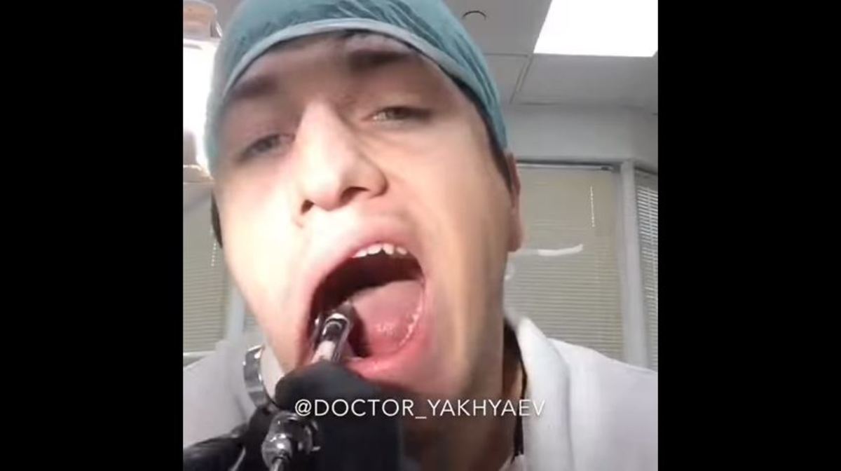 Μόνο στην… Ρωσία: Οδοντίατρος βγάζει τον δικό του φρονιμίτη! [vid]