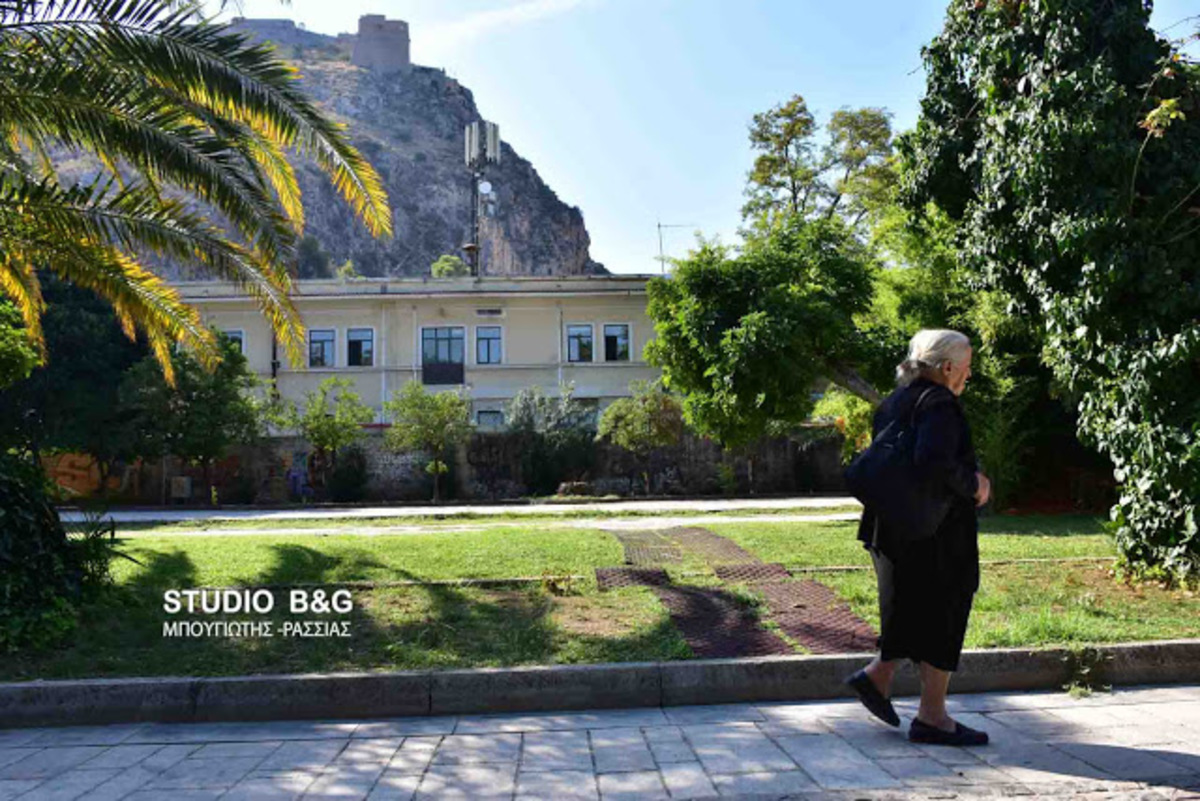 Ναύπλιο: Η στιγμή που ηχούν οι σειρήνες – Οι εικόνες που ακολούθησαν [pics, vid]