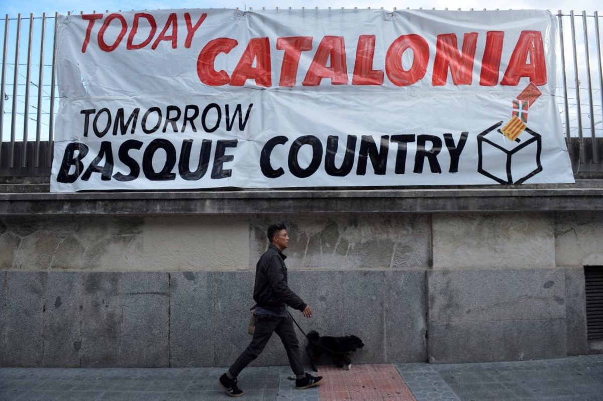 Καταλονία ώρα μηδέν – Στις 19.00 κρίνεται το μέλλον της Ισπανίας