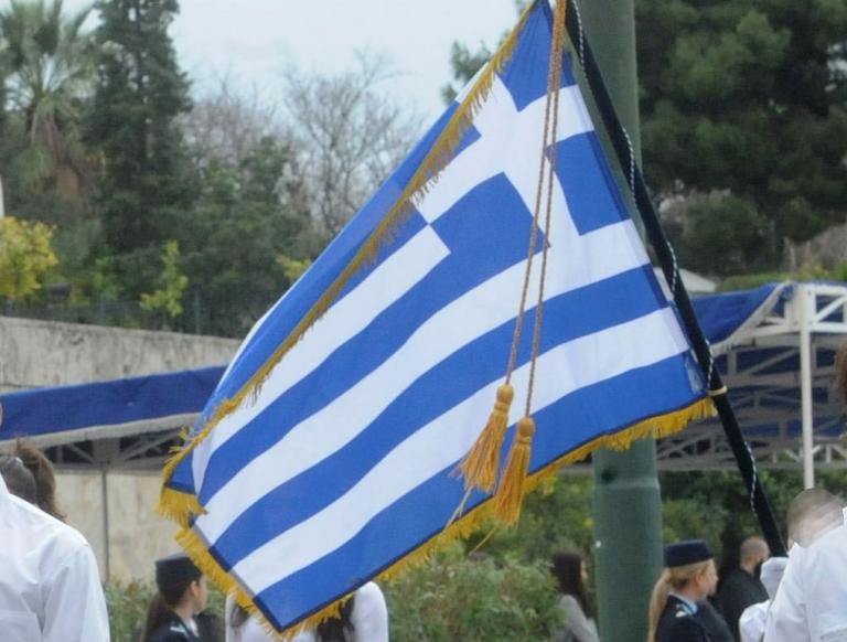 Χαμός στην Πάτρα για την σημαιοφόρο της παρέλασης που είναι από την Αλβανία
