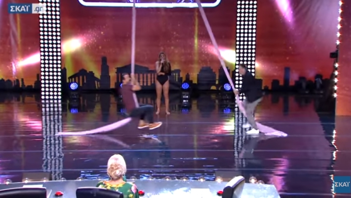 Σάκης Τανιμανίδης – Γιώργος Καπουτζίδης: Προσπαθούν να κάνουν aerial dance! [vid]