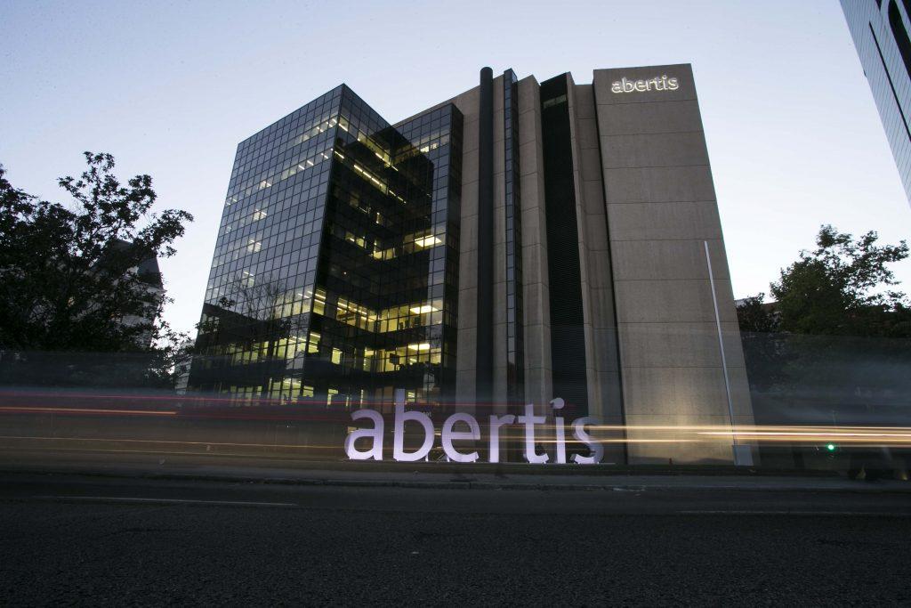 “Αδειάζει” από εταιρείες η Καταλονία – Σκέψεις αποχώρησης και από την Abertis