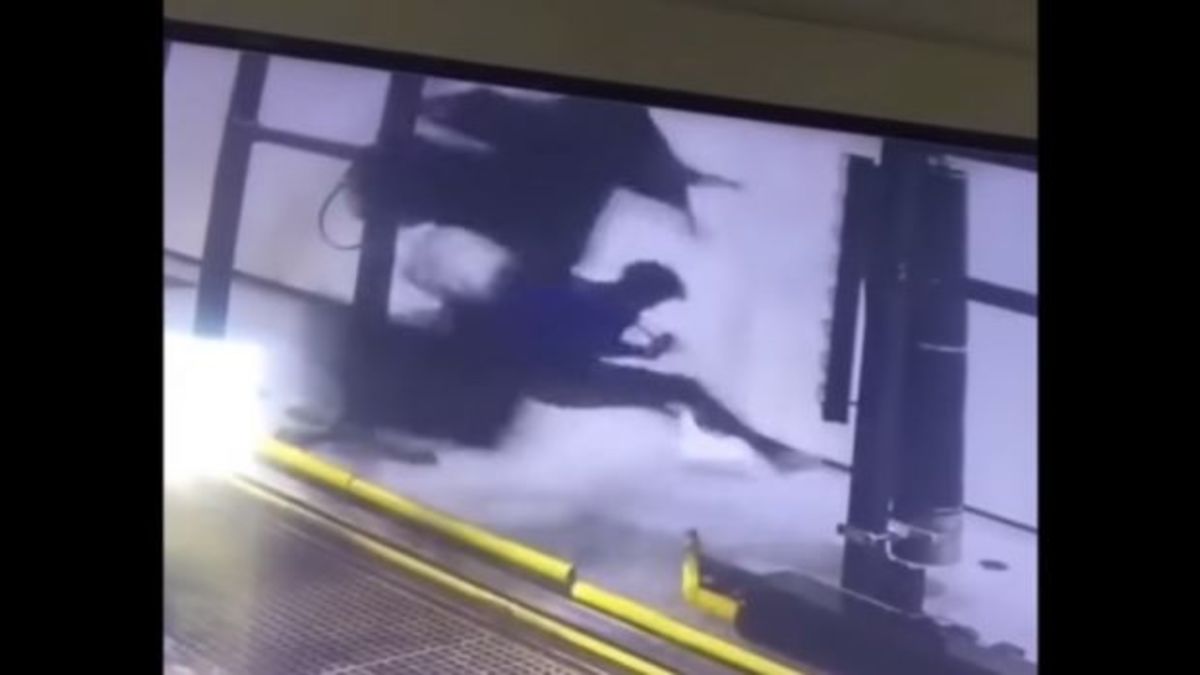 Viral: Δεν φαντάζεσαι τι μπορείς να πάθεις σε ένα πλυντήριο αυτοκινήτων [vid]