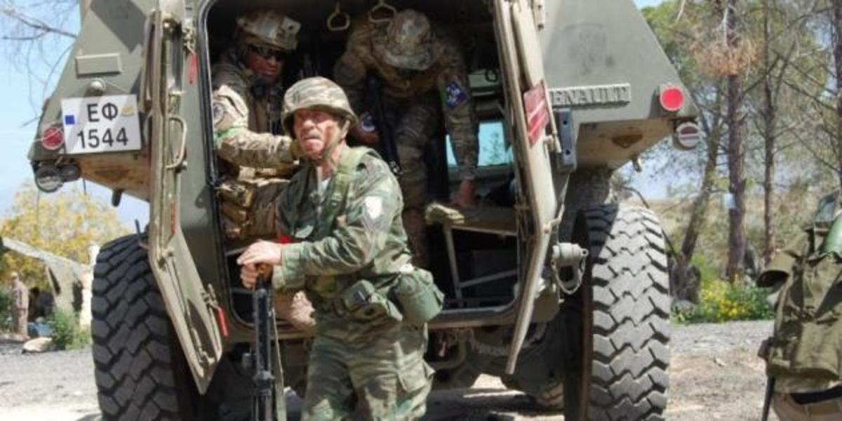 Αυτός είναι γηραιότερος Εθνοφύλακας Οπλοπολυβολητής της παρέλασης στην Κύπρο! [pic]