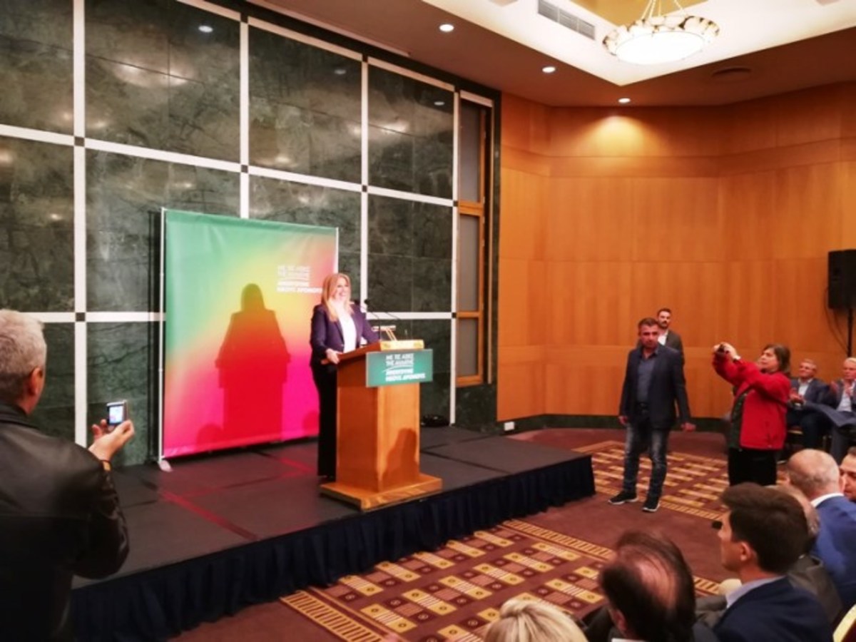 Φώφη Γεννηματά: “Στις εκλογές, οι αγρότες θα σας “περιποιηθούν” κύριε Τσίπρα, θα ανταποδώσουν την κοροϊδία!”