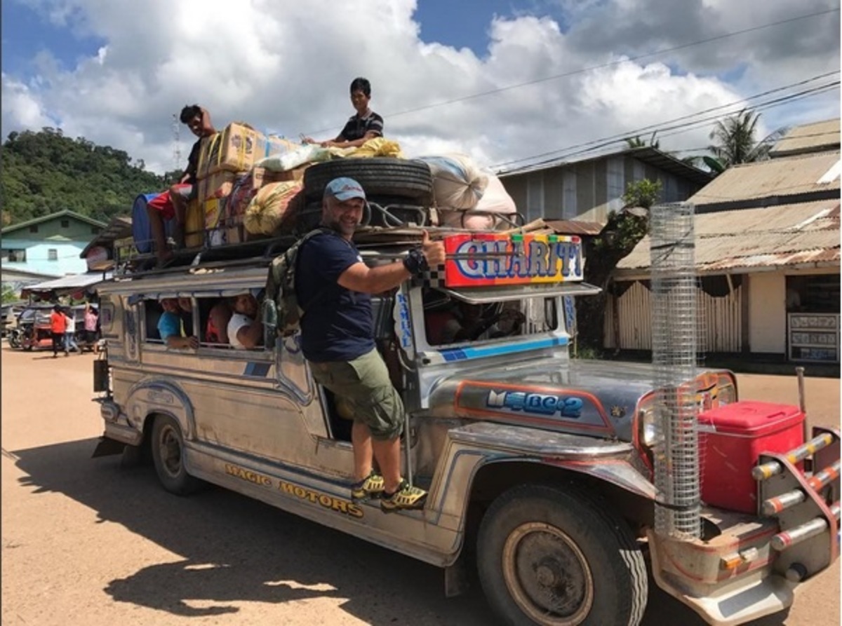 Γρηγόρης Αρναούτογλου: Μας δείχνει την απότομη αλλαγή καιρού στο νησί του Nomads, Palawin!