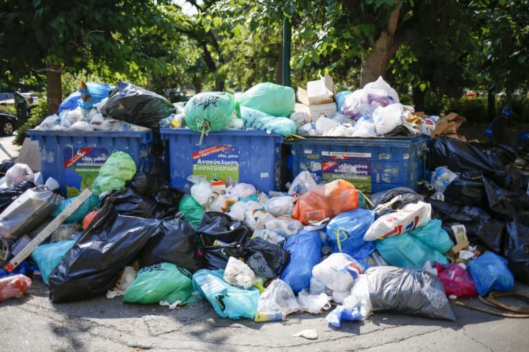 “Χρυσάφι” από τα σκουπίδια! Δισεκατομμύρια θα μπορούσε να βγάλει η Ελλάδα