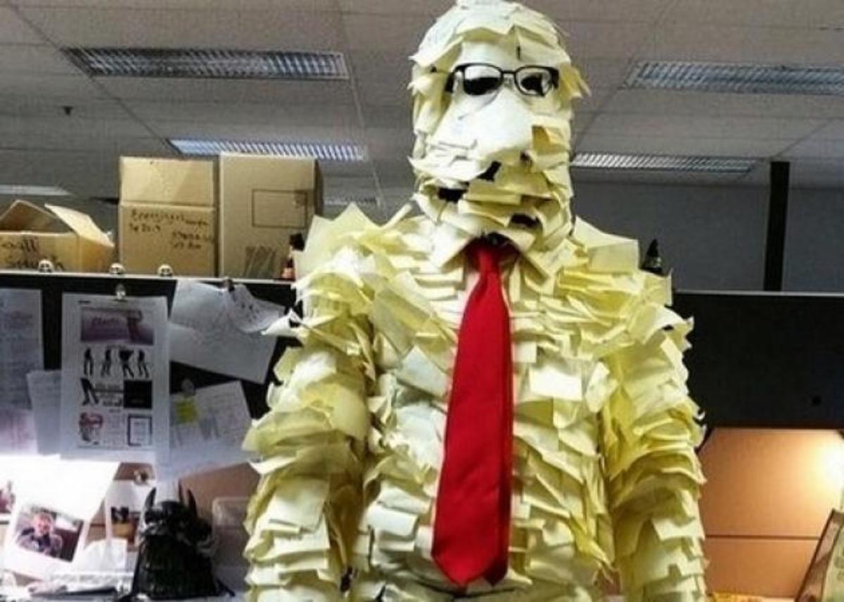 Έλληνας ηθοποιός αποκαλύπτει ότι ο ΕΟΠΥY τον θεωρεί νεκρό από το 2004