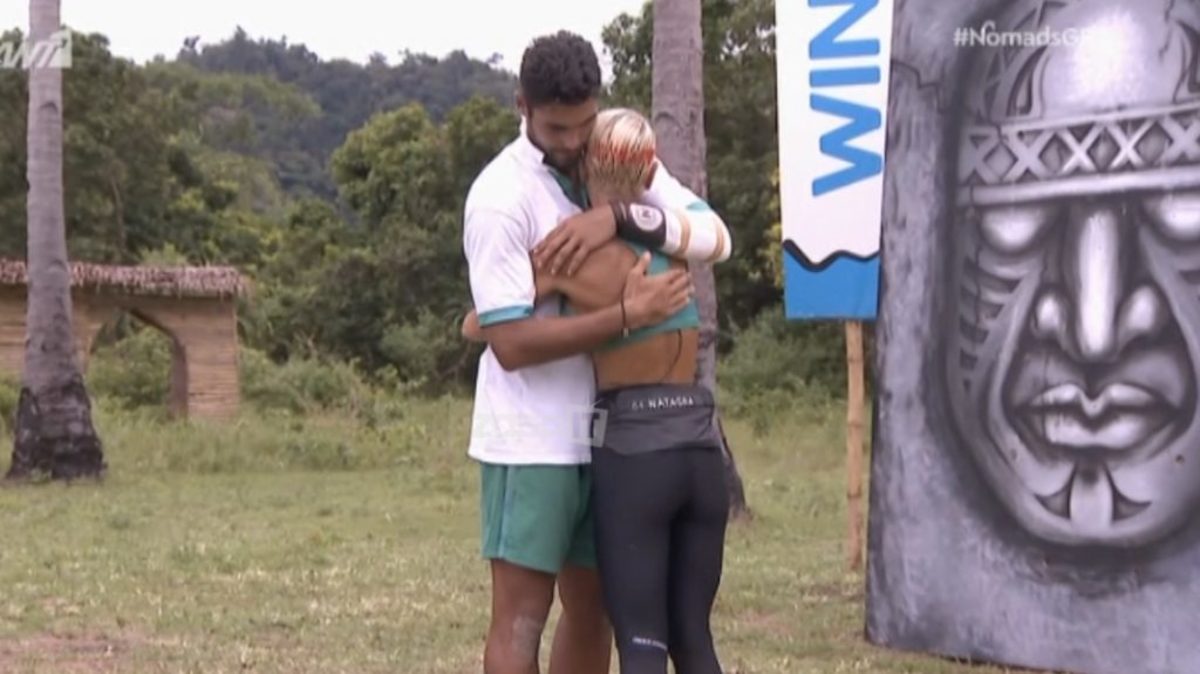 Nomads: «Κατέρρευσε» η Καλογρίδη στην αγκαλιά του Βασιλάκου