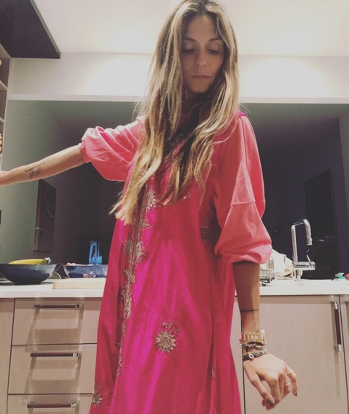 Σοφία Καρβέλα: Ξεκίνησε τις προετοιμασίες με την οικογένειά της για το Halloween!