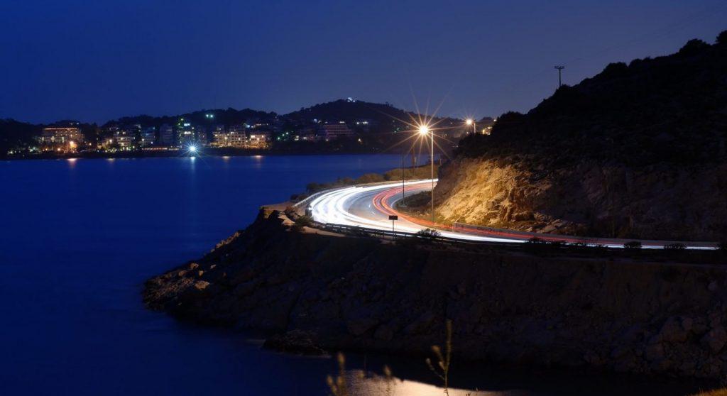 Πασίγνωστος τραγουδιστής έκανε σεξ πάνω στις στροφές στα λιμανάκια…