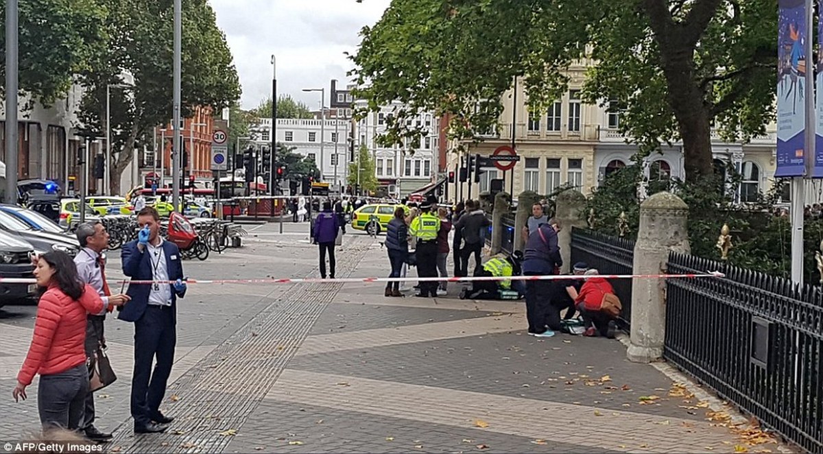 Επίθεση στο Λονδίνο: Δεν αποκλείεται το ενδεχόμενο τρομοκρατικής ενέργειας