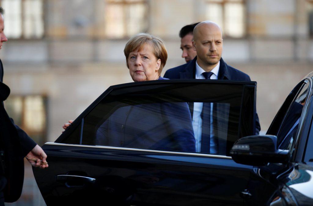 Spiegel: Η Ευρώπη έχει τελειώσει! Η Μέρκελ να βάλει το χέρι της
