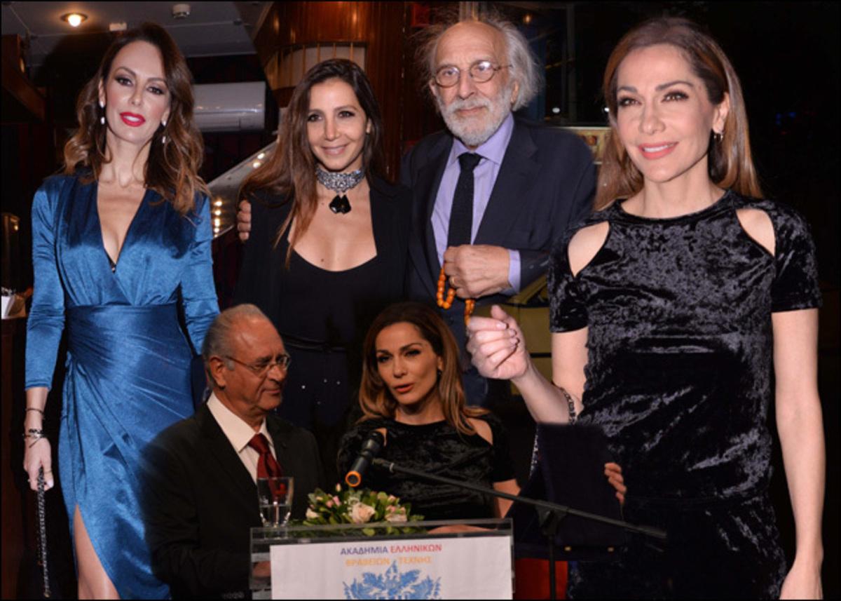 Λαμπεροί καλεσμένοι σε απονομή θεατρικών βραβείων! [pics]